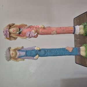 Charming Bunny Figurines in Blue and Pink